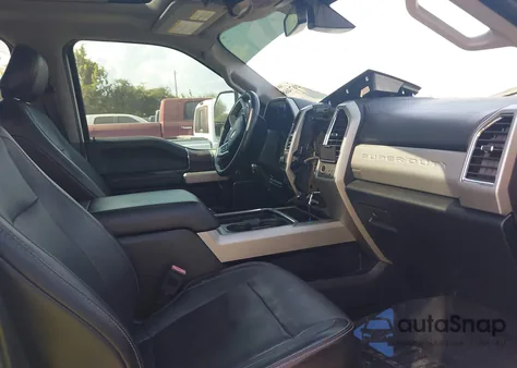 2018 Ford F-250 Lariat из США, поврежденный, VIN 1FT7W2BT3JEB56778